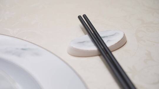 碗 筷 餐具