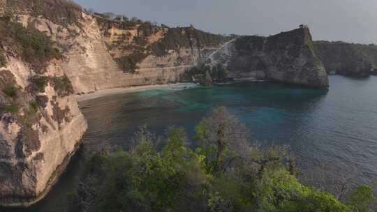 HDR印尼佩尼达岛钻石海滩航拍岛屿风光视频素材模板下载