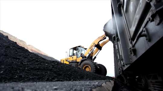 煤矿生产 煤矿企业 煤矿运输