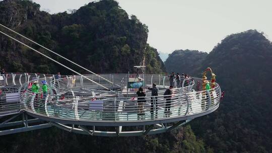 广东省清远古龙峡漂流景区