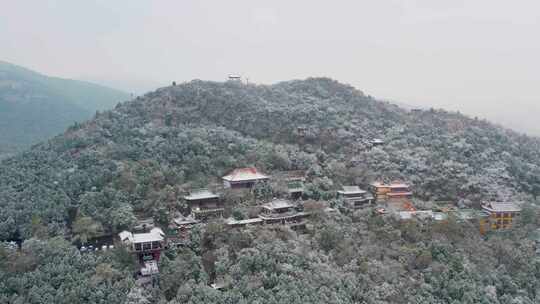 4k航拍山东济南千佛山雪景视频素材模板下载