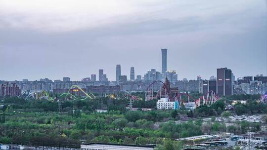 北京欢乐谷国贸同框夜景日转夜延时摄影8K60视频素材模板下载