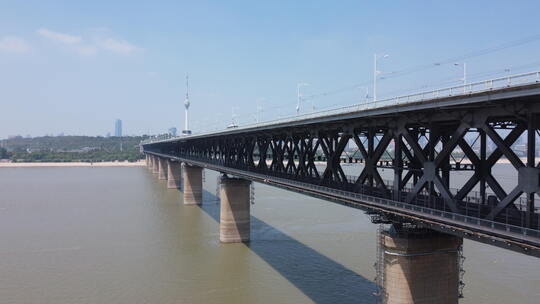 实拍武汉长江大桥航拍各角度全面无人机拍摄