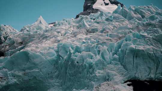 阿根廷圣克鲁斯拉戈阿根廷诺的冰川和冰山。