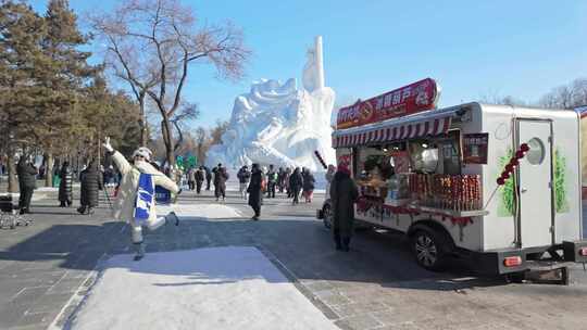 黑神话孙悟空大圣归来雪雕园太阳岛小吃车