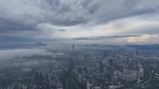 云端上的深圳湾超总基地在建工地航拍空镜