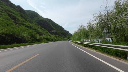 开车视角沿途风景