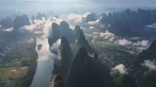 桂林漓江云海 烟雨漓江