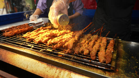 城市街头美食特色小吃烧烤烹饪视频素材模板下载