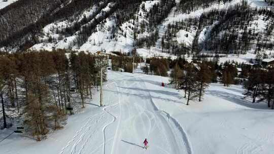 在法国阿尔卑斯山滑雪视频素材模板下载