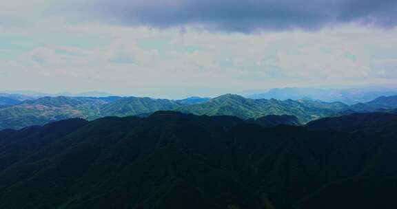 云南自然风光大山山上景观高山峡谷