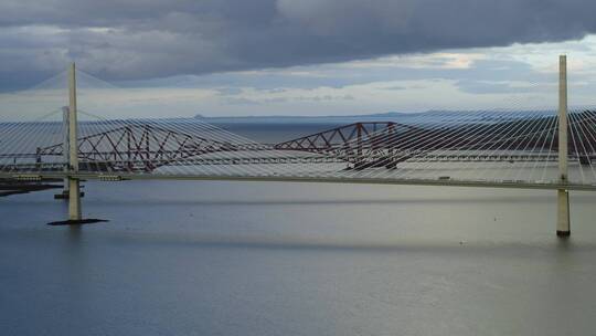 苏格兰东海岸昆斯费里大桥福斯大桥美景视频素材模板下载