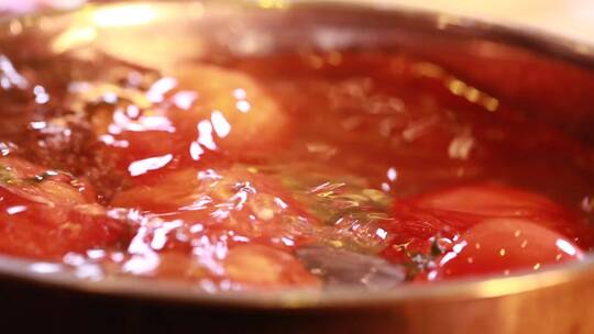 水盆清洗浸泡西红柿 (4)