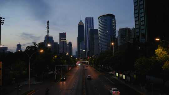武汉城市夜晚地标摩天高楼道路交通车流