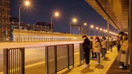 北京公交站台夜景延时视频素材模板下载