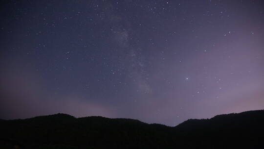 山顶星空银河