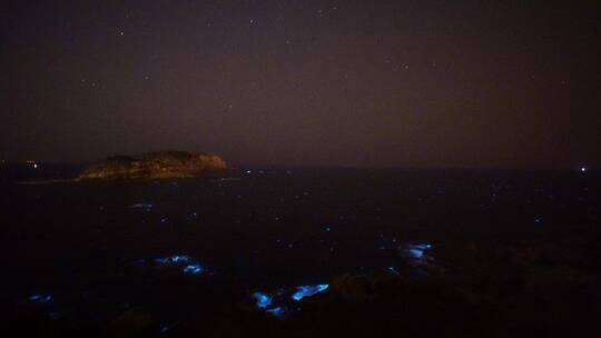 双子座流星雨威海小石岛后山的海岸星空