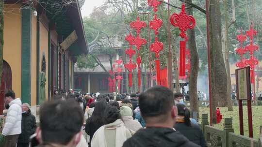 杭州灵隐寺旅游人群