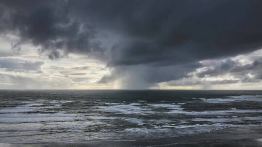 海边的雨天