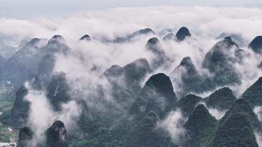 航拍桂林喀斯特地貌山峰山脉