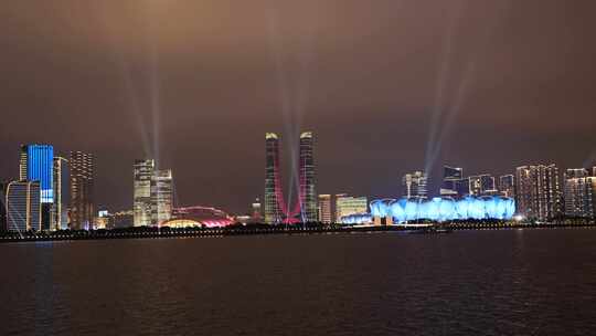 杭州钱江新城灯光秀绚丽夜景