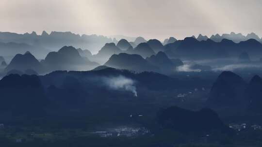 航拍广西桂林十万大山风光喀斯特地貌