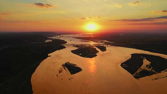 航拍黄河日出夕阳母亲河日落水面大河