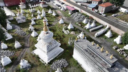 航拍四川甘孜康定市新都桥镇塔公乡塔公寺