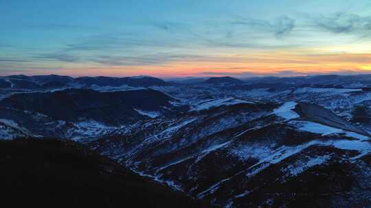 麻田岭雪景航拍 北方群山冬季雪景