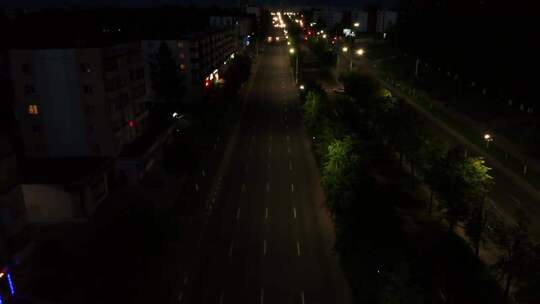 夜间道路的航拍