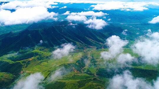 云层山川大地