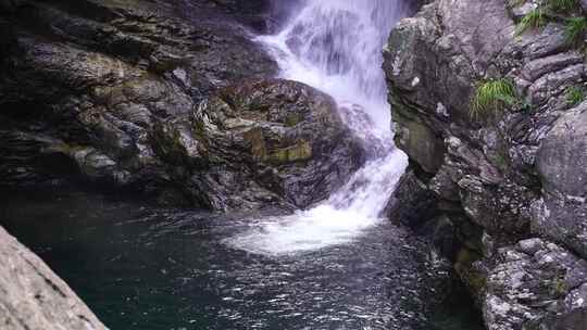 流水大自然小溪水瀑布山涧水源泉水山水