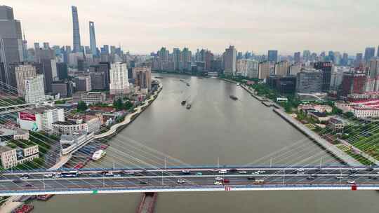上海市黄浦区黄浦江南浦大桥桥梁车流交通视频素材模板下载