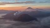 火山云海日出全景 印尼布罗莫火山bromo高清在线视频素材下载