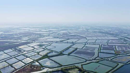 航拍江苏盐城九龙口名胜风景区湖景