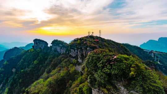 高山之巅日落自然风光