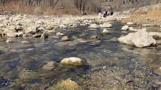 济南南部山区云河桥，水质清澈见底