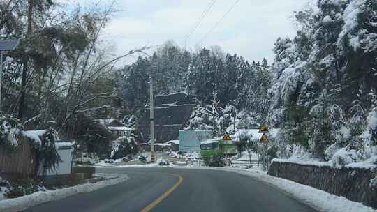 冬天车窗外冬天雪景实拍