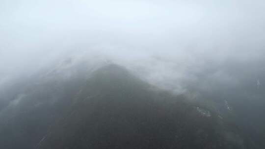 雨后山雾自然风景航拍