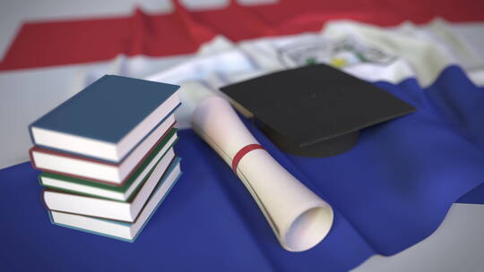 巴拉圭国旗上的毕业帽和文凭
