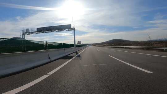 公路 车辆 行驶 移动 道路 自然风景