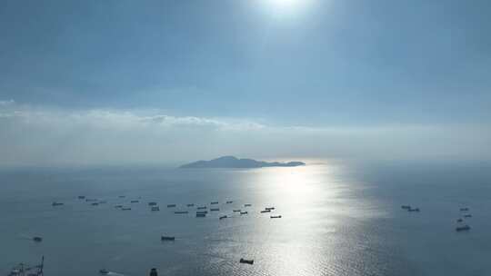 深圳前海湾海洋风景航拍海面阳光渔船货船