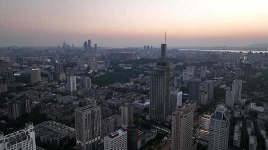 日落时分的江苏南京鼓楼区城市天际线航拍