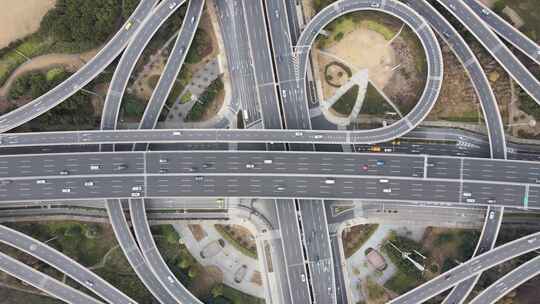 高速公路交叉口交通步道