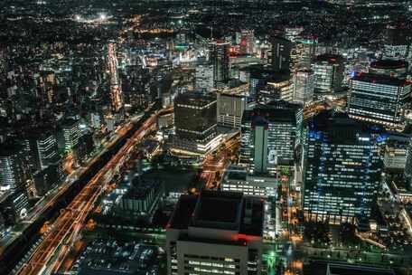 夜间城市的延时视频