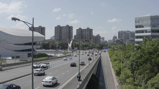 城市  街道 航拍 车流 郊区 交通 公路 桥