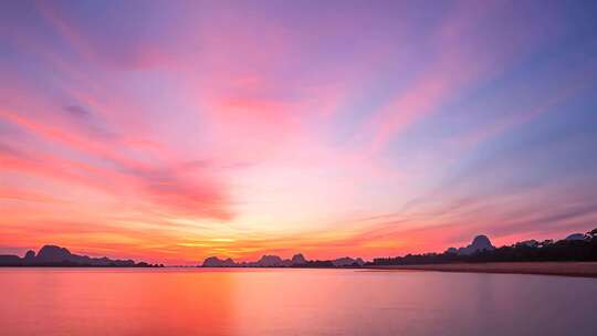 晨曦海边日出海平面朝霞晚霞云彩风景