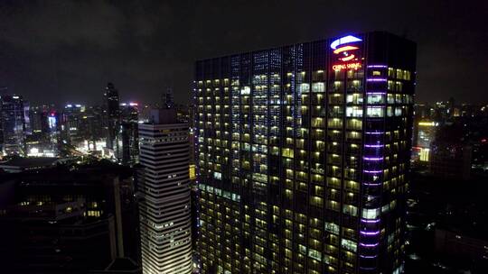 广州天河珠江新城航拍写字楼耀中广场夜景视频素材模板下载