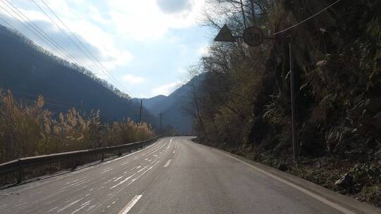 山间风景公路路线