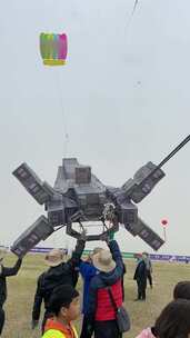 潍坊国际风筝会，巨型风筝飞天